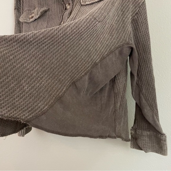 ZENANA Acid Wash Slouchy Waffle Knit Long Sleeve Button Up Shacket Size L/XL - Picture 7 of 9